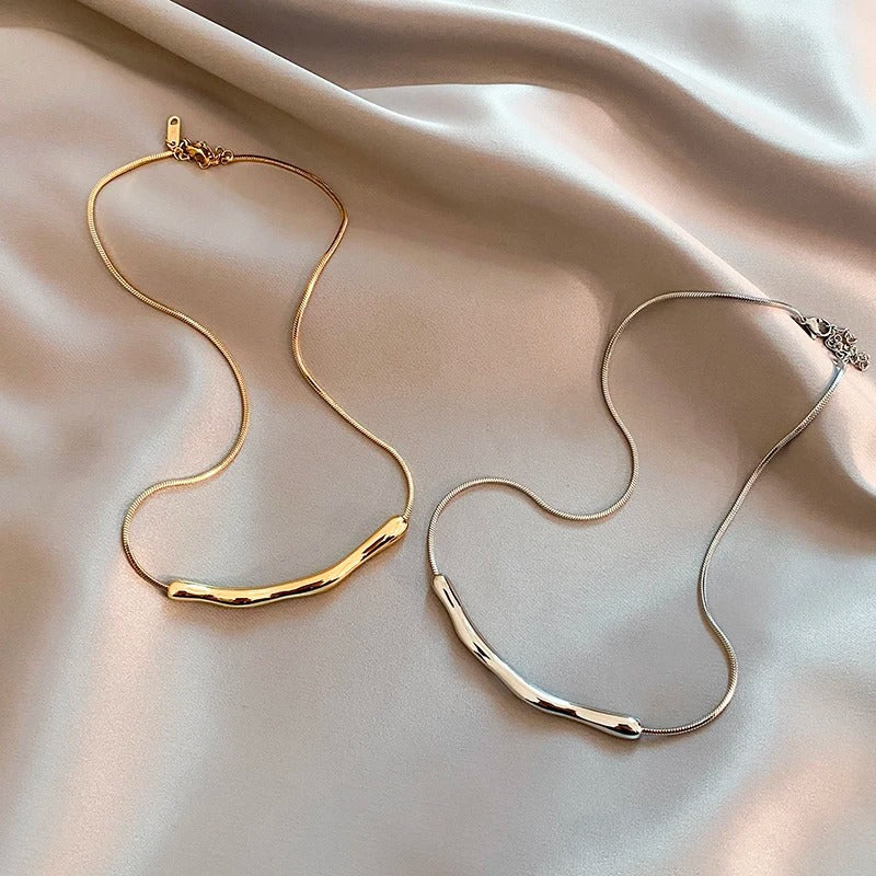 Gold Collarbone Chain Necklace