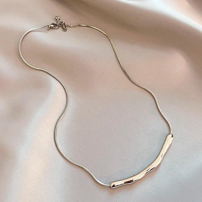 Gold Collarbone Chain Necklace