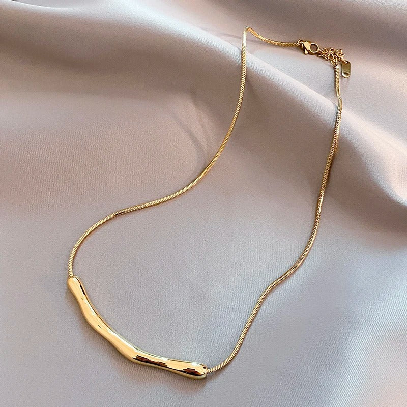 Gold Collarbone Chain Necklace